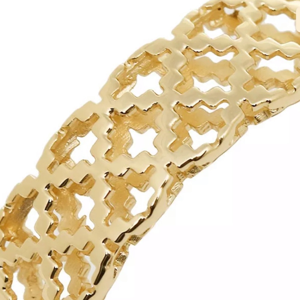 New Authentic Gucci 18K Gold Diamantissima Ring - Picture 4 of 12